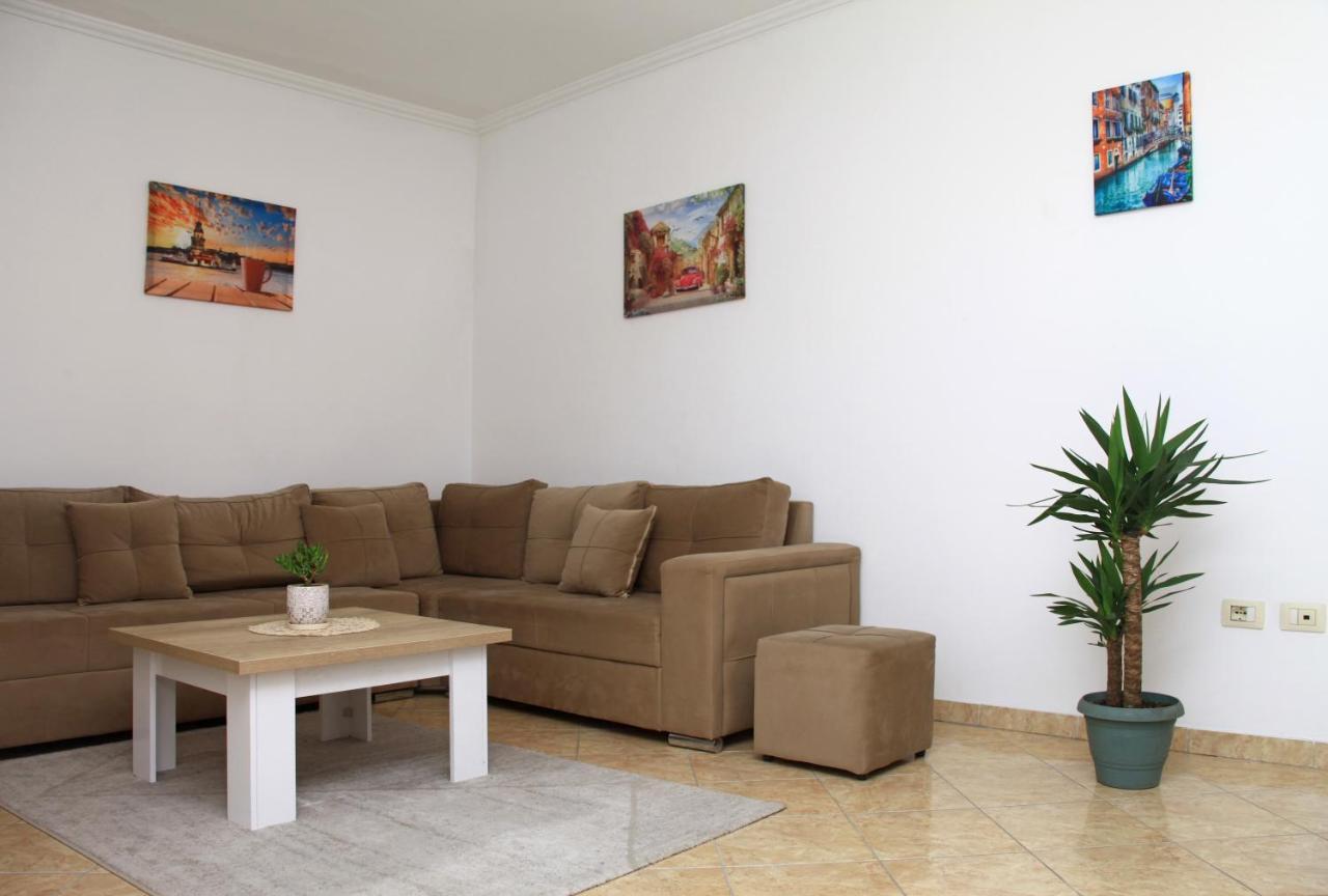 Beautiful Apartment At Port Side! Durrës Exterior foto